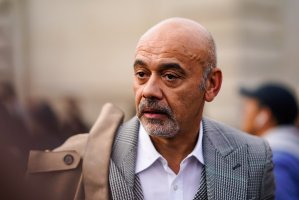 Christian Louboutin M܊ƵI(y)A(y)Ӌ2020