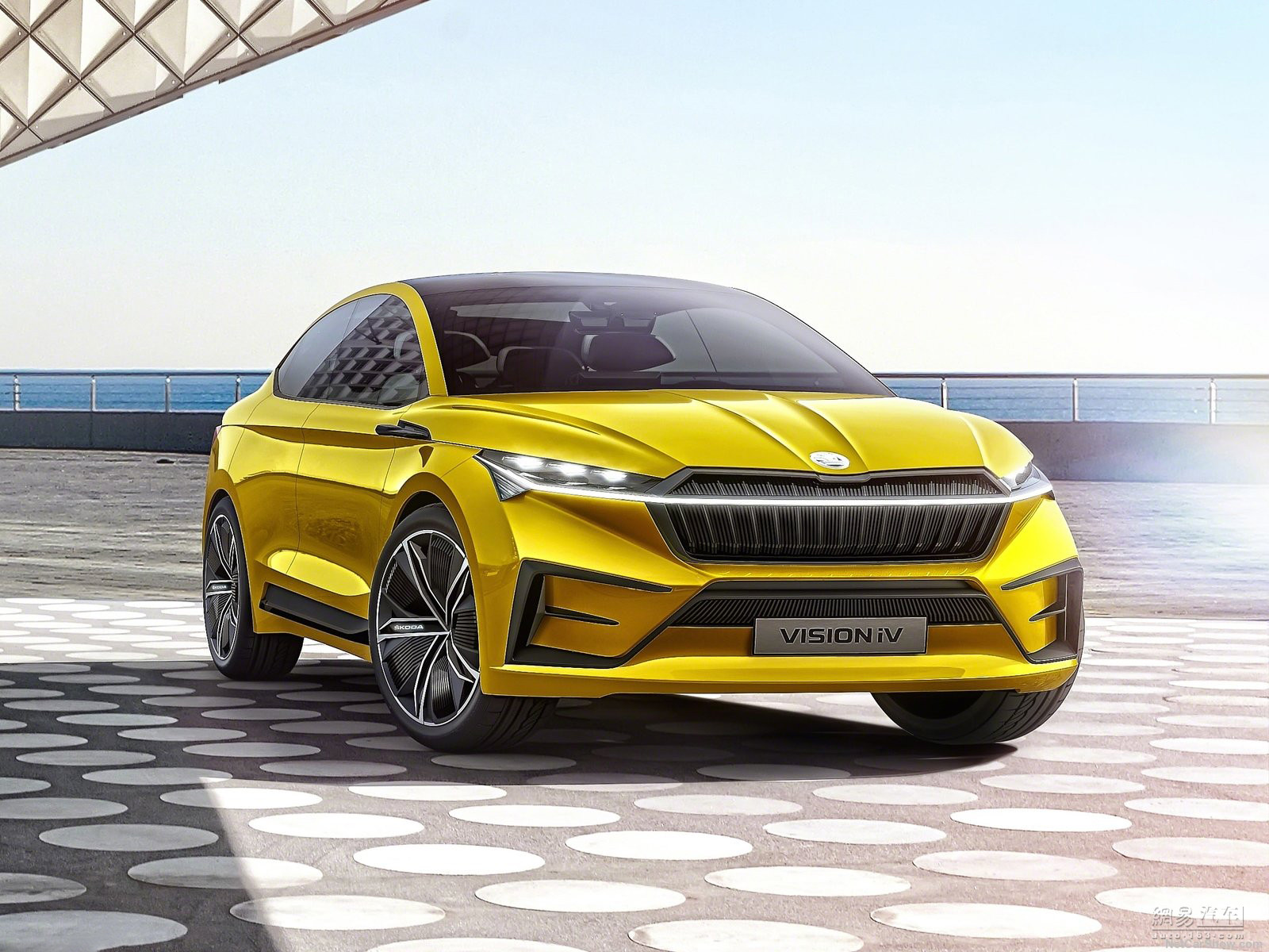 I늄(dng)SUV  ˹_(d)l(f)ȫ¸܇