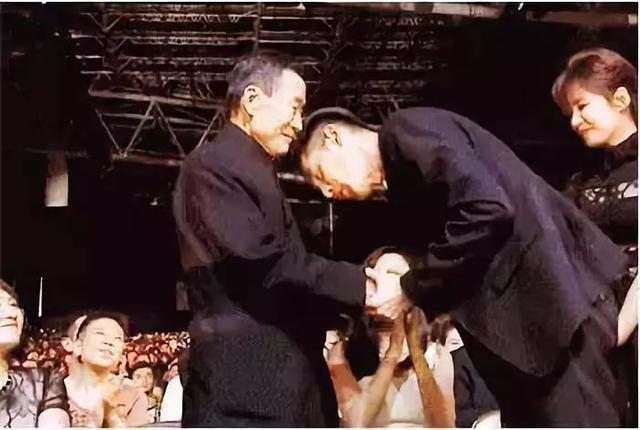 裺]ゃô