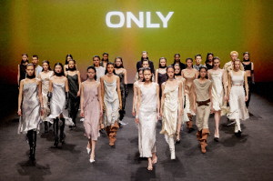 <b>ONLY 2024 AW | yڅ[rbxȤ</b>